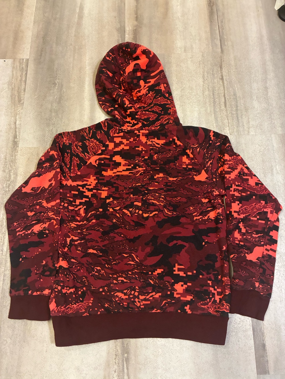 Under Armour Men’s Red & Black Camo Pullover Hoodie - Picture 3 of 5
